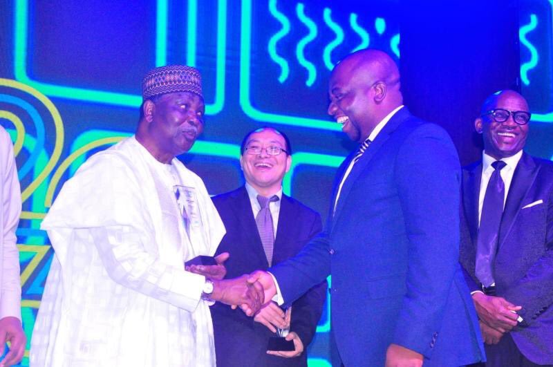 Here's a snap of the team enjoying a celebratory buffet lunch courtesy of our process colleague Dr. Mathew Aneke who was recently back from Abuja #Nigeria after receiving the 2019 #NLNGPrize for Science. Great work Mathew!

#Engineering #EngineeringUK #Africa #ProcessEngineering