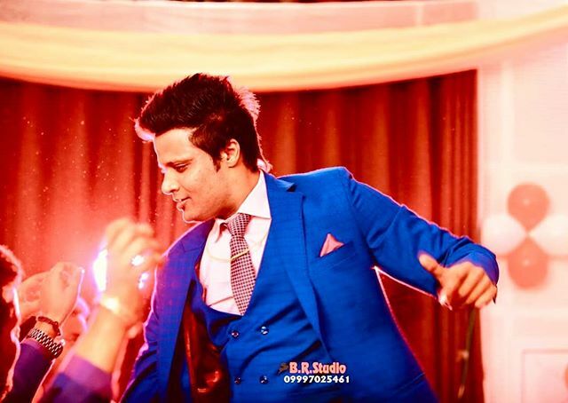 BonfireHostels's tweet image. The beats that drag my feets up and down 😎😁
.
.
.
.
#loveformusic #dance #partyscenes #happysoul #chillin #festivevibes #festivewear #familygoals #travelgram #instapic #picoftheday #traveler #mountains #himalayas #naturelover 💥😎🤙💥 ift.tt/2MVMQUE