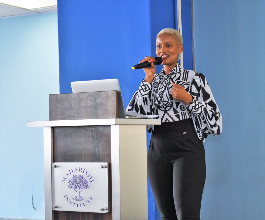 LeboneInspires's tweet photo. Great Lebone Mentorship Conversation With @Floprimeimpres1 🤗💫

LEBONE INSPIRES 
“Igniting the flame within” https://t.co/DIebgbSuER