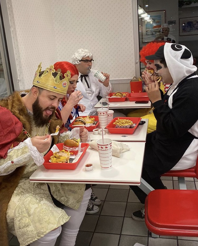 kontrabandcom's tweet photo. Proof In-N-Out is the best… 😄
#funny #funnymemes #fun #kontraband #laugh #laughing #laughoutloud #lol https://t.co/erBOIjnIFO