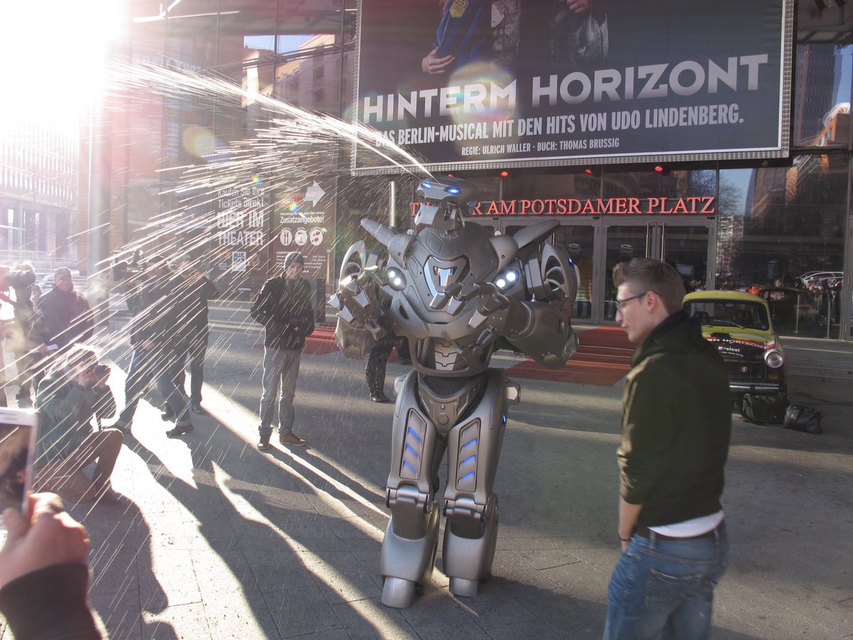 TITANtheROBOT's tweet image. Sorry Not Sorry! 🙃🔫
#Titantherobot