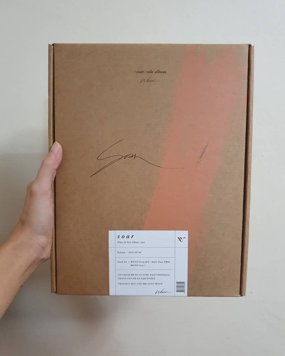 BkackcatMMM's tweet photo. [G.O UPDATE]

Soar albums finally here! After consideration, there will be no extra payment as we absorbed the tax costs.😉

New ready stock album price will be change from RM80 to RM85, available tomorrow on our website. 

Shipping details : https://t.co/RQHSDR2YEA

#MAMAMOO https://t.co/dg1J1LmwAj