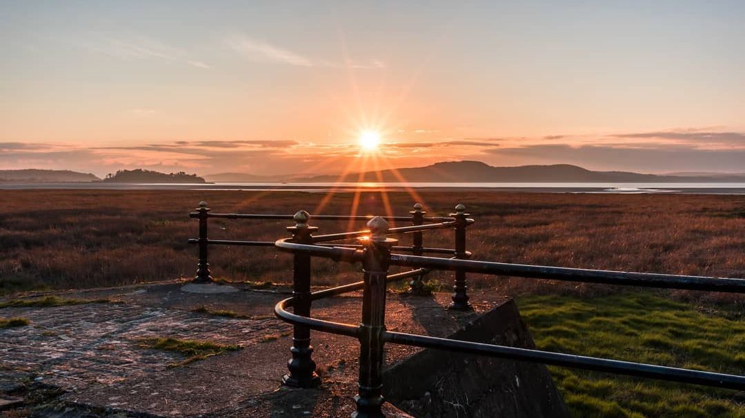 AAATaxisPreston's tweet photo. CHILL BY THE BAY! 😎
How UNREAL are the views at Morecambe Bay...👌
[📸will.holligan] 

#Preston #Lancashire #MorecambeBay https://t.co/UKbThTVF4o