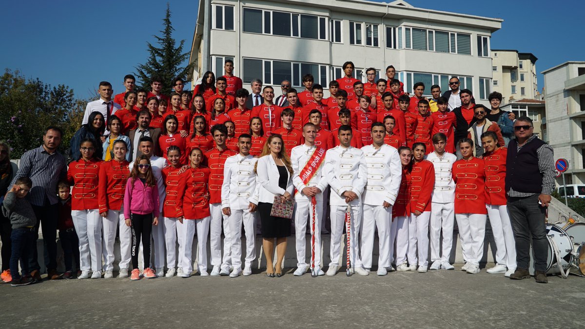 RuhiSarialpSL's tweet image. Cumhuriyetimizin 96. Yaşı Kutlu Olsun.
🇹🇷🇹🇷🇹🇷
#RSSL #29Ekim #CumhuriyetBayramı #büyükçekmece #istanbul #sporlisesi