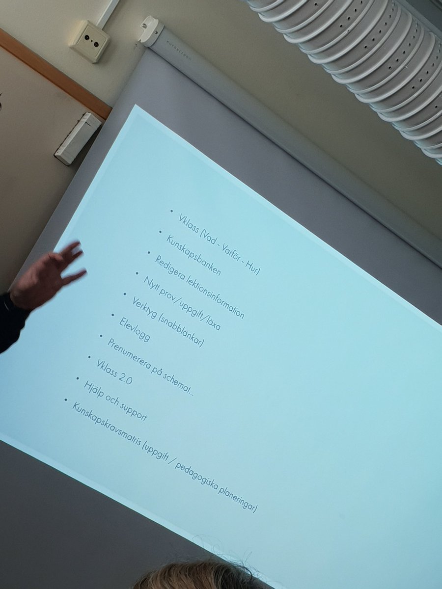 carlson_edu's tweet photo. Toppen att vi har leverantörer på plats #vklass #studi #lexplore #lidskol Vad, varför och hur? https://t.co/PW2jJ3bPb0