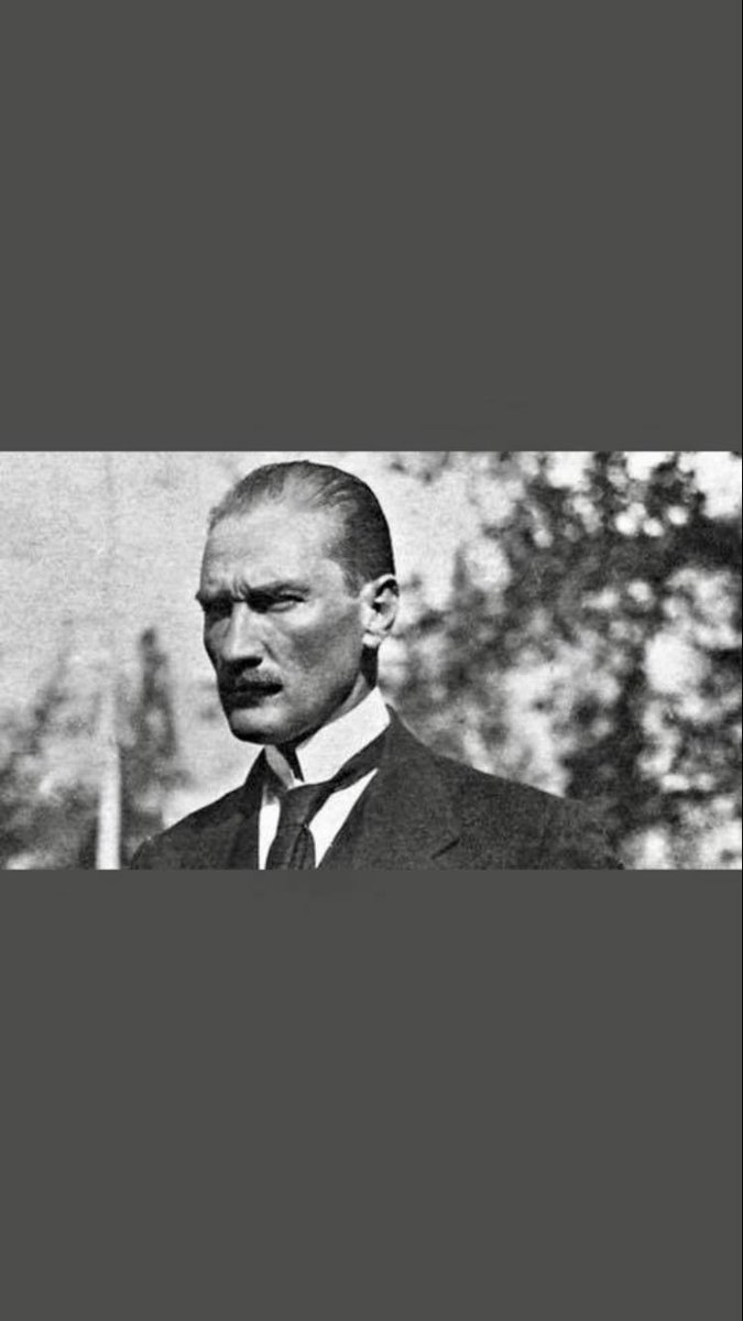 Cumhuriyetimizin Kurucusu Anafartalar Komutanı Gazi Mareşal Başbuğ Mustafa Kemal Atatürk ve silah arkadaşlarını, bu toprakları savunma uğruna verdiğimiz şehitlerimizi ve gazilerimizi rahmet ve şükranla anıyor, Cumhuriyet Bayramımızı en içten dileklerimle kutluyorum... 🇹🇷🇹🇷🇹🇷