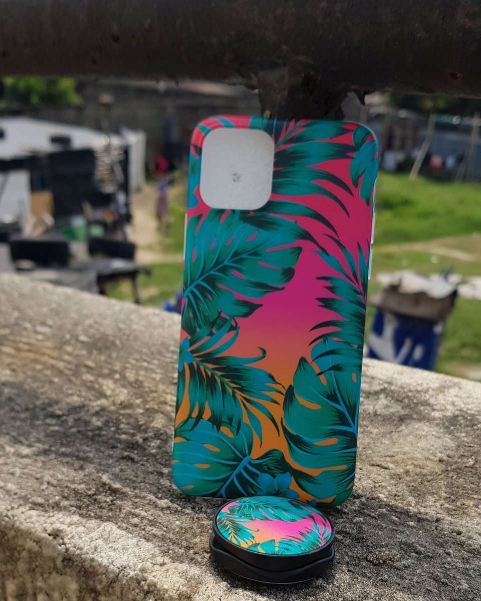 bravocasesng's tweet photo. iPhone users oo!!!🤗🤗🤗🤗

Available for iPhone 11 Pro Max😍

Comes with a pop socket!

#bravocasesng #iPhone11 #iphone11promax #TuesdayThoughts #TuesdayMotivation https://t.co/EWCpFVnagg