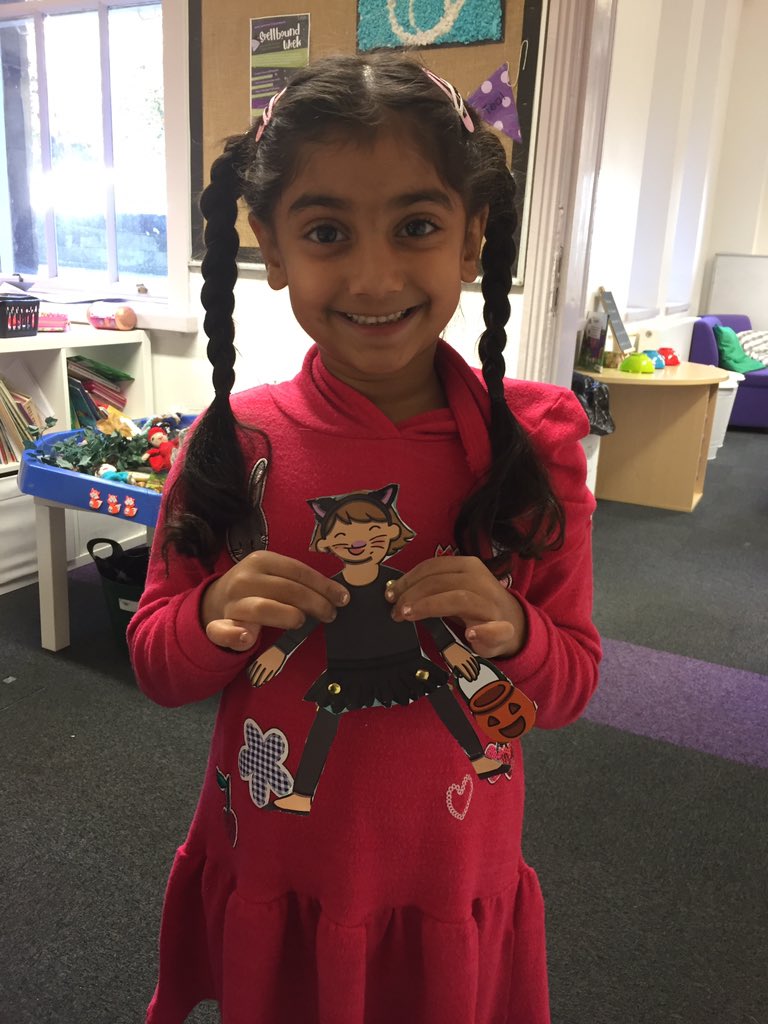 NHSGSeahorse's tweet photo. Halloween crafts 👻 🎃 at Seahorse Club https://t.co/d7P1CcyaQj