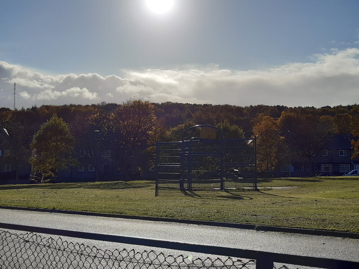 shapercaper's tweet photo. Today @Kirkhill_School we were out and about with @MrsAlex16533491 and her P2/3s in the playground exploring our local environment. Lots of wonderful descriptions and inspiration for movement! @CLT_Abdn #creativelearning #artsinschools #exploration #imagination https://t.co/6Rre9SxYGw