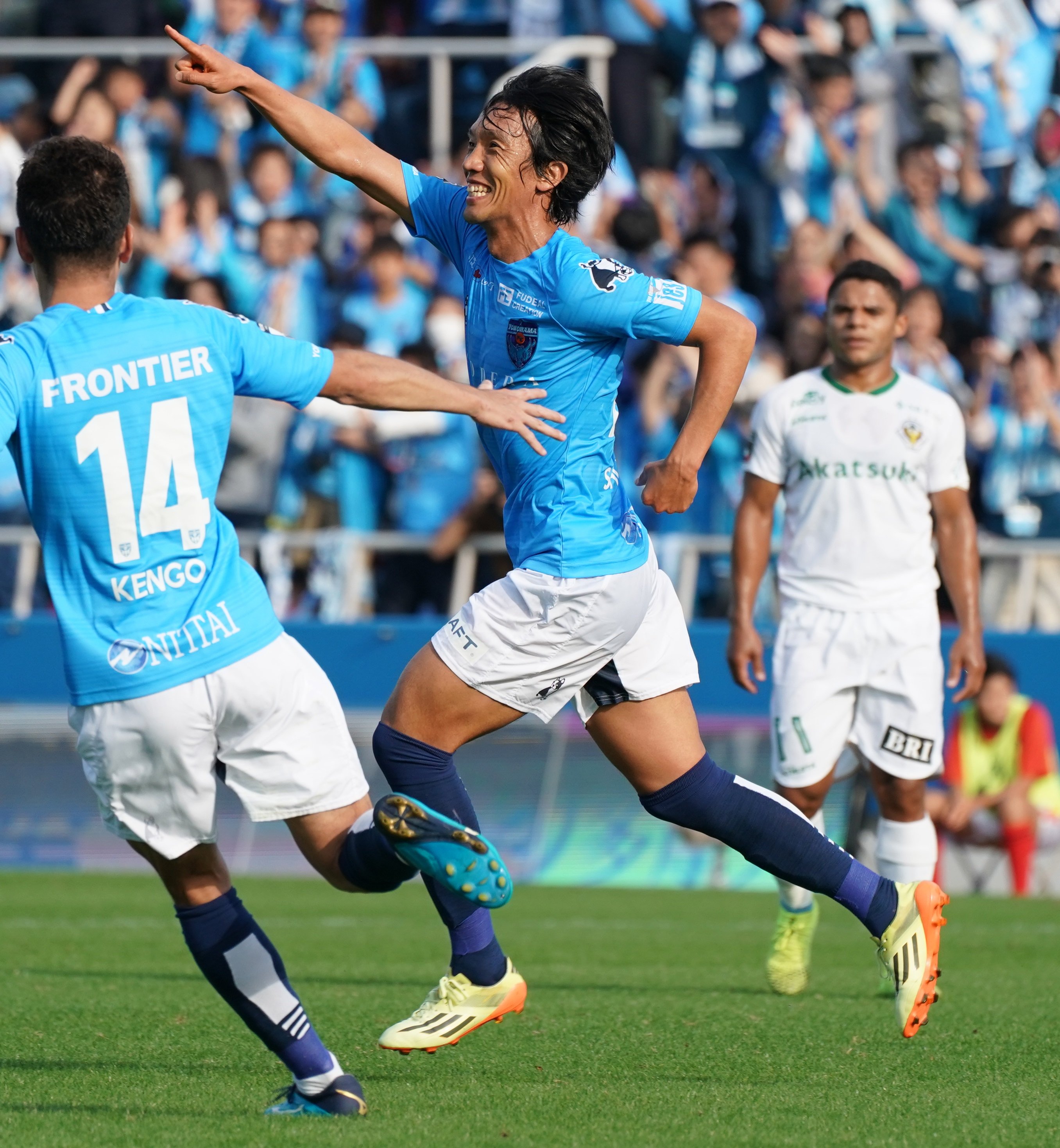 Twitter 上的 サッカースパイク Kohei Sblog 横浜fc 中村俊輔 選手 743日ぶりにjリーグで得点 着用スパイクは アディダス F50 アディゼロ 4 Fg T Co Fvnv2x8yj7 T Co Iiuzsibeyg Twitter