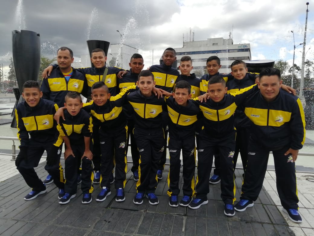 fernandomejial's tweet photo. La Selección Colombia Sub13 de Microfútbol, venció 10 X 6  a Gran Bretaña  en su debut  del Mundial de la Categoría que se juega en Barcelona. Hoy martes se enfrenta a Paraguay en la segunda fecha. https://t.co/KxqehWWVtf