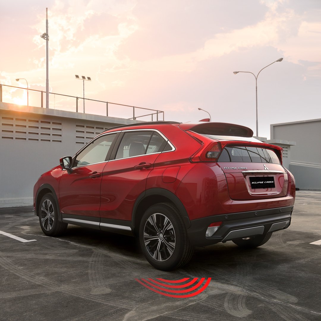 Mitsubishi Family tau gak fitur Eclipse Cross yang mendeteksi kendaraan lain saat ingin mundur? Coba komen dan retweet buat yang tau!

#MitsubishiMotors #EclipseCross