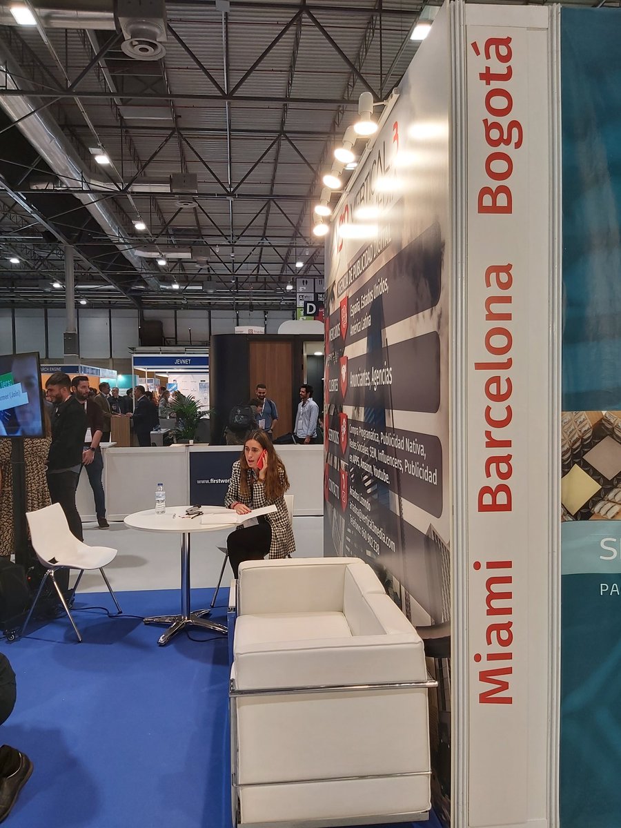eshowesp's tweet photo. Agencia de #publicidaddigital  presentes en Miami, Barcelona y Bogotá. Muy especializados en compra de medios digitales
Son @Vertical3_Media y están en el stand 60
¡De 13-16h estarán cortando jamón ibérico del bueno! 😋😋
Y a las 16h show del maestro de corte jamonero
#eShowMAD19 https://t.co/p42VkJNpp8