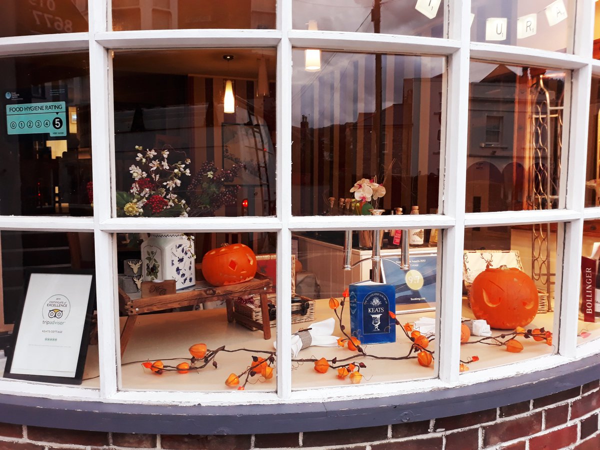 Ready for Halloween! #keatsisland #pumpkincarving #visitisleofwight #keatscottage #trickortreat #halloween