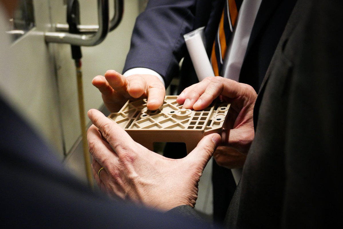 Bruno Le Maire tweet media