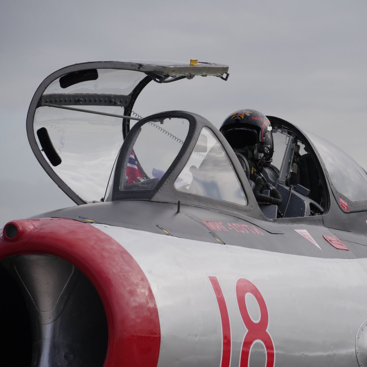 Mig15 MTI lors du #meetingaerien #airlegend2019 à #melunvillaroche 
#lumixgx8 #dansle77 #avgeek