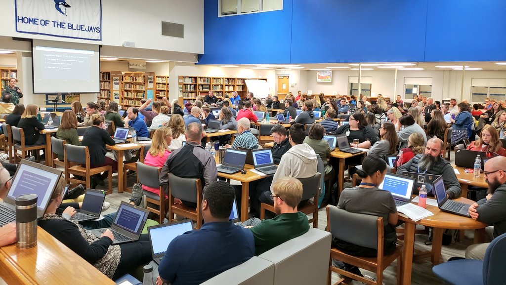 It's a packed house at the RHS library as we start our half day professional learning with high school teachers. Today's emphasis is on content area reading and quality questioning. #RQSConnected #MOedChat