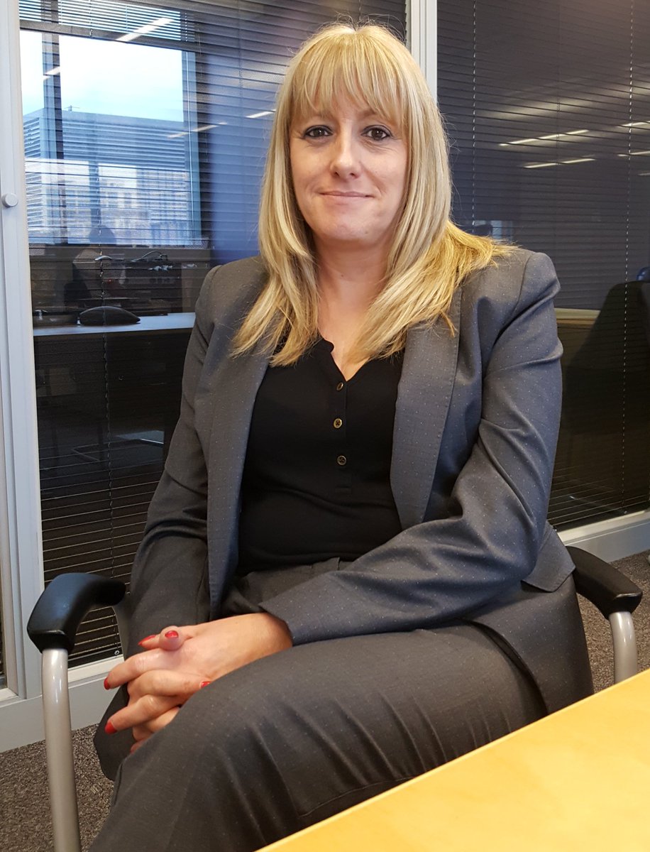 SYFR's tweet photo. Joint Head of Estates & Facilities Management and Head of Joint Facilities Management have been appointed to oversee facilities within the fire service and police - with employment costs shared. They are working on improving our collaborative approach.
3⃣4⃣ of 5⃣0⃣ #999together https://t.co/mJNBrnuQcW