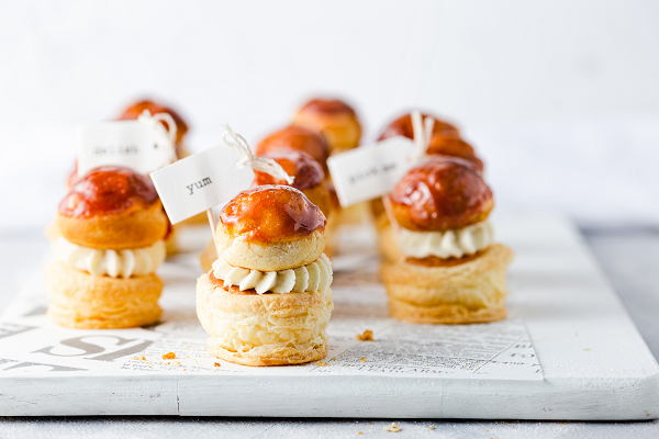 FairtradeUK's tweet photo. Who's watching the #GBBO final tonight? 🙋‍♀️ Bake up a #Fairtrade storm with GBBO-inspired recipes by @TateLyleSugars, like this one inspired by last week's Patisserie Week. 😋 #GBBOFinal 

https://t.co/9odSYl3DkO https://t.co/kMQUVrK8c1