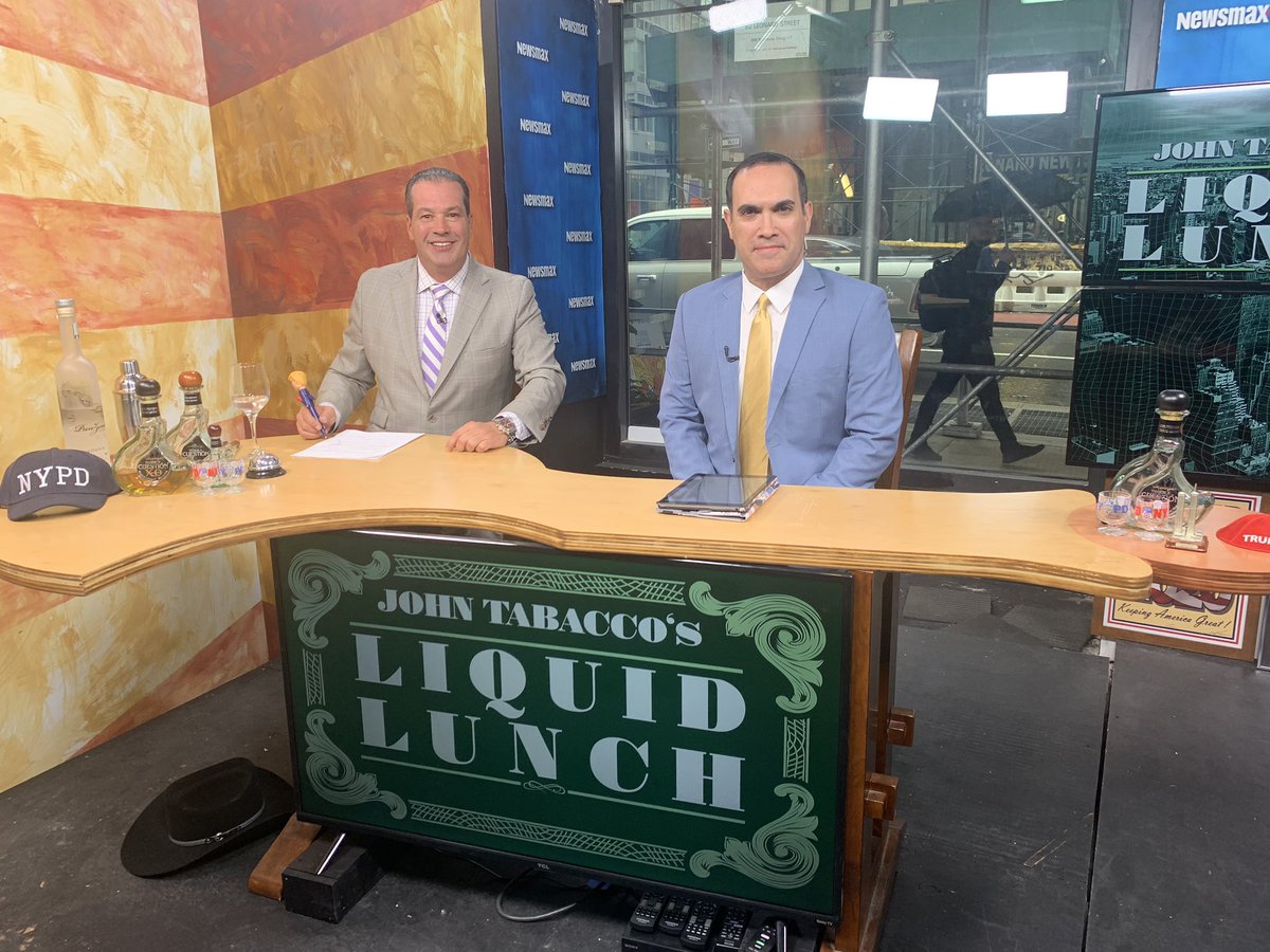 liquidlunchtv's tweet photo. Host of #PoliticallyDirect, educator and political commentator, Fernando Uribe, is in the building!
Does the #dishonesty of the #LiberalMedia sway people to side with @realDonaldTrump?
Find out what @professorfuribe thinks of this!
👀👀
https://t.co/RrOFZbDp6p https://t.co/PBbPllVt2d