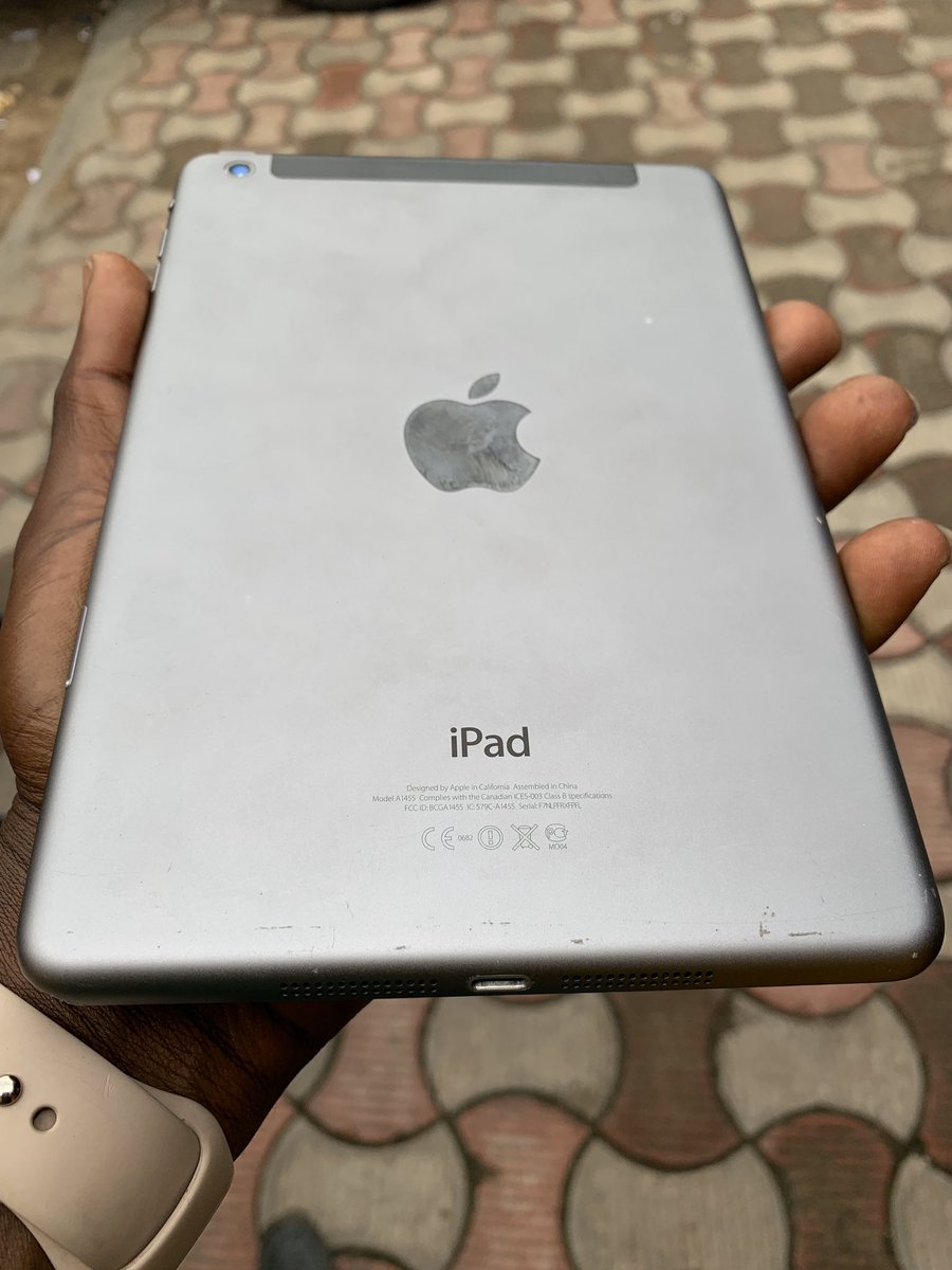 TundeMUSHIN's tweet photo. Flash Sales!

Apple iPad Mini 2 - Wi-Fi Only | ₦35,000.

- 16GB storage capacity.
- 7.0 Inches Screen Size.
- UK used and very neat.

To order send DM or WhatsApp 08025674880.

Delivery nationwide. 

Terms and payment conditions applies.

#TenitanTechGadgetHub
#AppleiPadMini2 https://t.co/3CsZzD2XS2