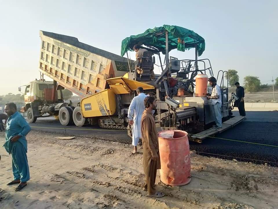 developingpak's tweet photo. Upgradation and Rehabilitation to #Trimmu Barrage #Jhang underway. Roads have been completed will open for traffic tomorrow. 

#Punjab #Pakistan https://t.co/SQMgtD0LTT