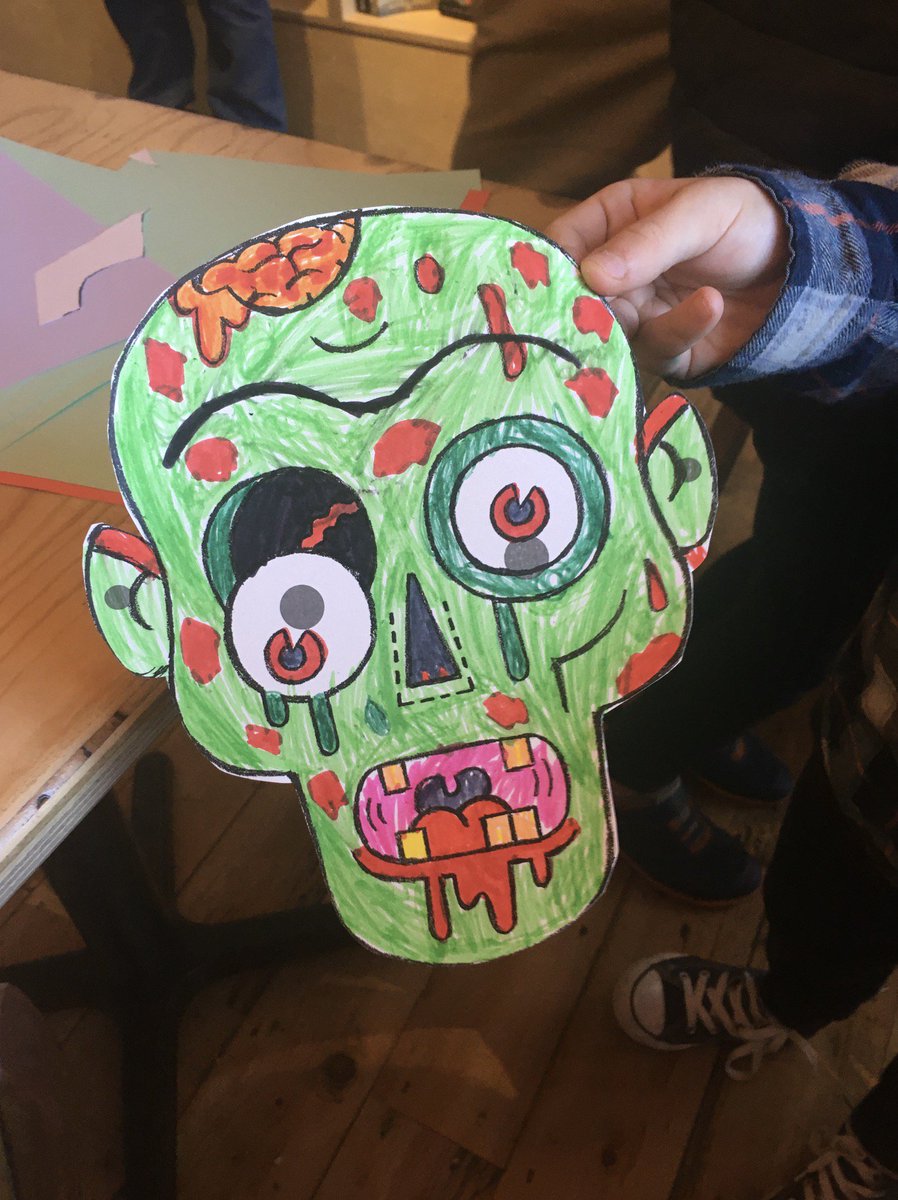 LKPChildrens's tweet photo. Re-living some #Halloween highlights from Jason Ford's recent workshops in @talesonmoonlane, @Foyles Stratford, @Discover_Story and @Rye_Books. Happy Halloween everyone! ๐ป๐๐ท๏ธhttps://t.co/yBuO0yZYQ0 #MonsterBookofZombies https://t.co/dCQUIl7eC7