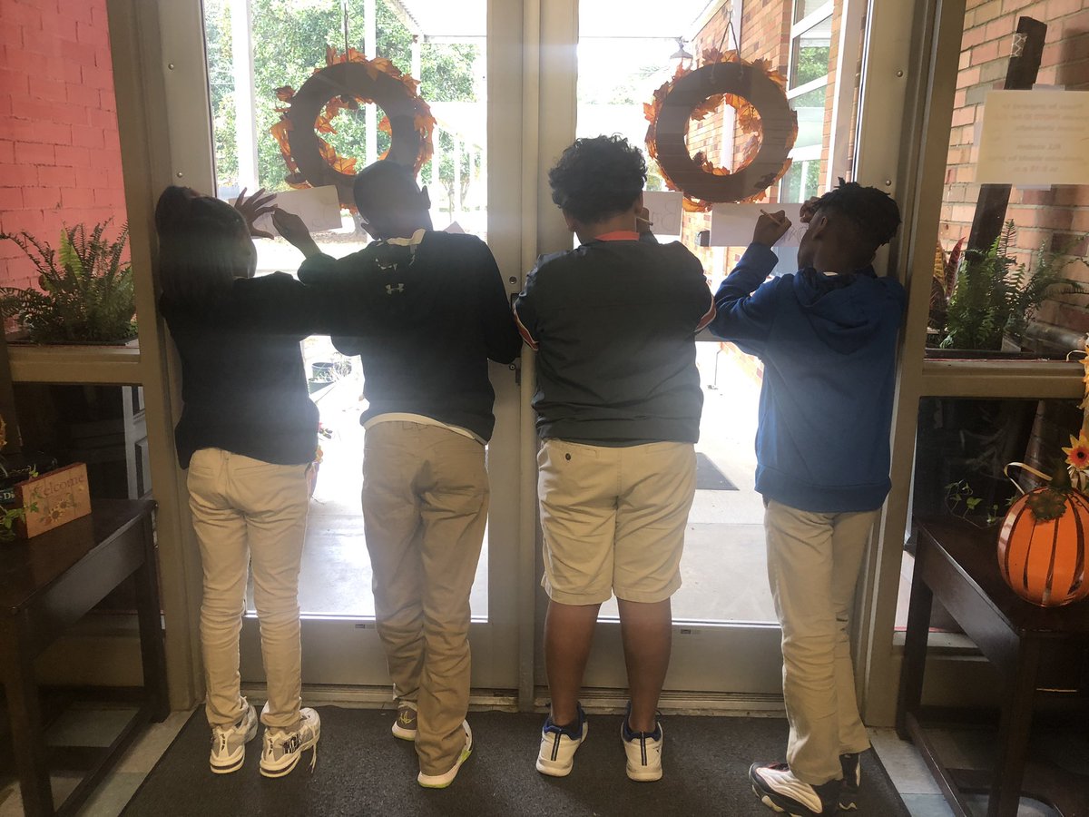 Heather23867279's tweet photo. Spooky Name Bugs and Crazy Creatures!π»π¨ππ€ͺ @StarkvilleSD @milonsc #symmetrical #handson #integratingmath #creativity #engaging #starkvillespark #expectexcellence https://t.co/lowVsoBXVX