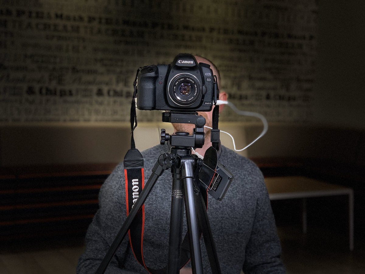 JacobsMassey's tweet photo. Gabe @wellcometrust @ViewAV @mbrocollege @JacobsMassey @Jack_Is_Sound at work 🎥@AVCulturalForum #avtweeps https://t.co/zjWo6LJp33