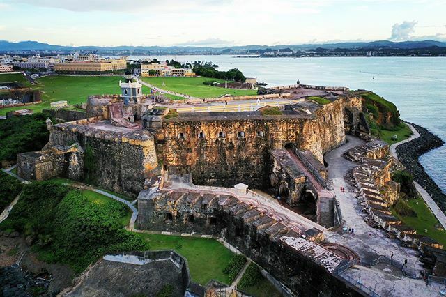 ObieVIP's tweet image. Punto del Morro in San Juan Puerto Rico. #Ariel #drone #pr #puertorico #obievip #obievip_pr #morro ift.tt/2pmltd6
