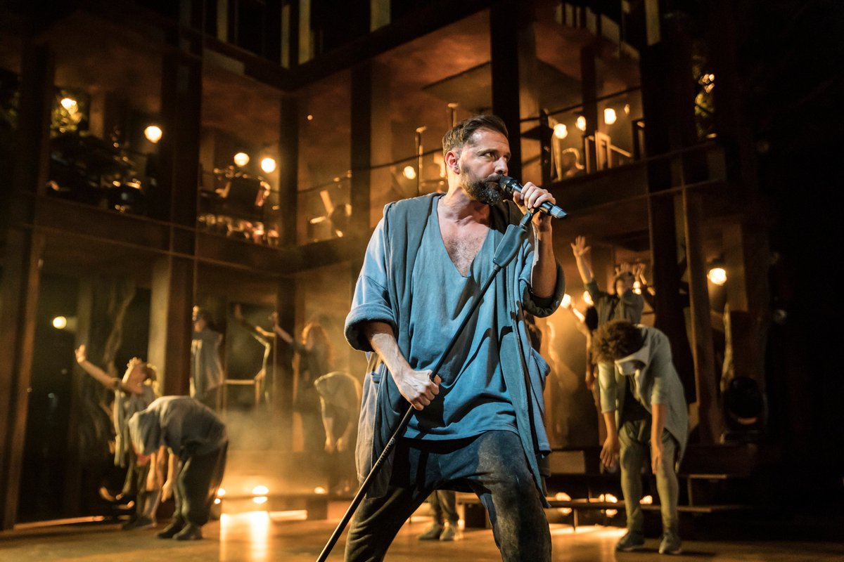 <a href="/WhatsOnStage/">WhatsOnStage</a> @susan_wokoma <a href="/frankiehenry/">Franks</a> @Arthur_Hughes1 Was #Evita your favourite musical revival? And what about those incredible vocals in #JesusChristSuperstar at the Barbican?

You have until 27 Nov to make your nominations
awards.whatsonstage.com 

#WOSAwards  #Nominate  #Evita #JesusChristSuperstar (3/3)