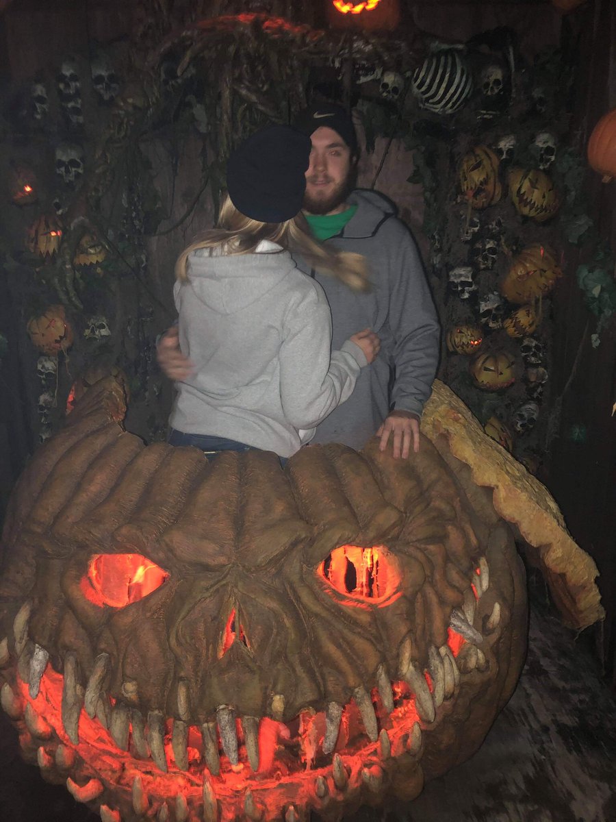 ShyMarksberry_'s tweet photo. 🍂🎃 https://t.co/9QN3iBL0ti