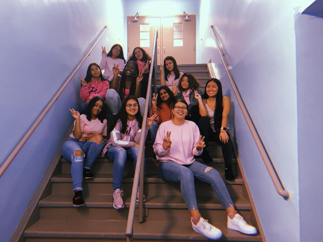 fits_ve's tweet image. Our FITS team last week showing off their pink for #BreastCancerAwarenessMonth 🌸