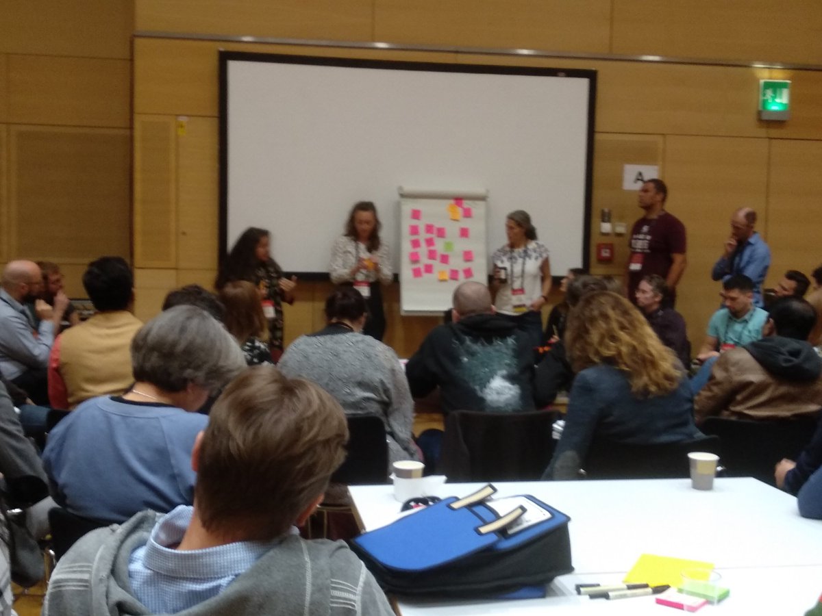 Lively afternoon session around Measuring Scrum Master Performance, need to read those post-its 😉 #jammed #SGVIE19