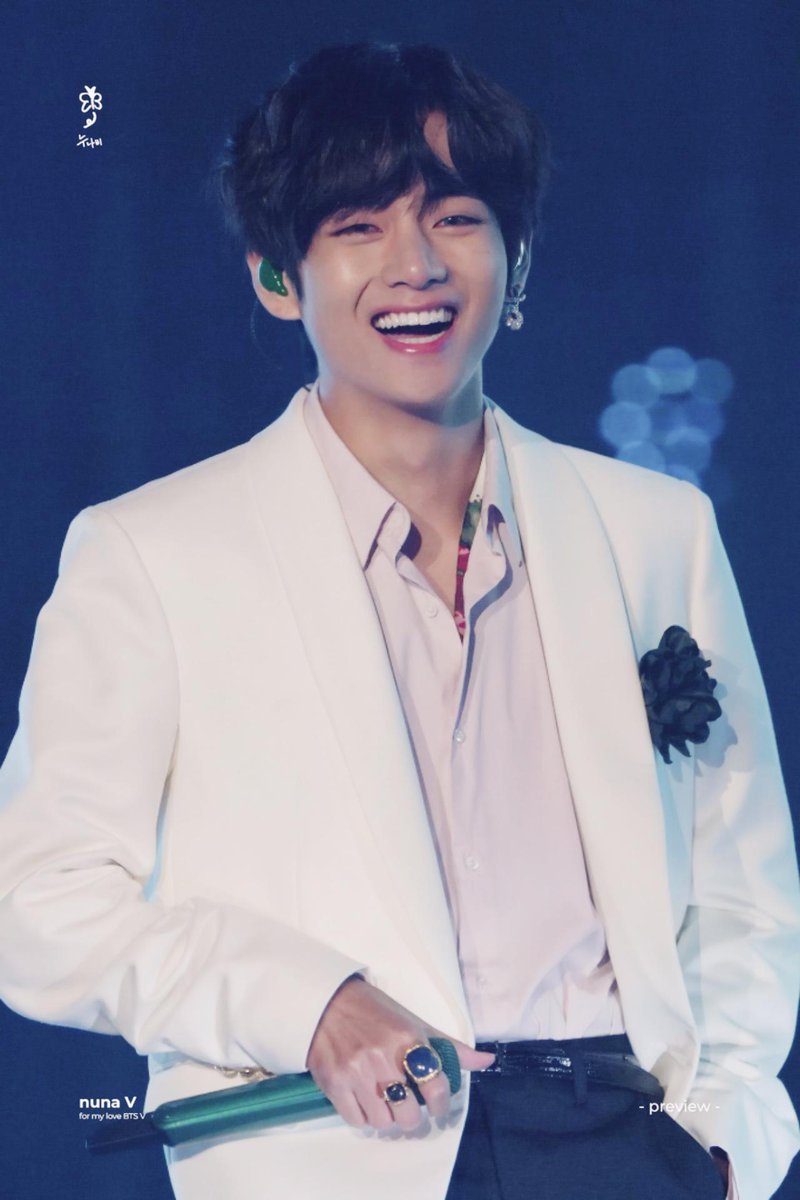 _nuna_V's tweet photo. [PREVIEW] 191029 SYS tour - FINAL
💜💜💜
#태형 #뷔 #방탄소년단뷔 #V #BTSV #TAEHYUNG @BTS_twt https://t.co/rJhnNdQZZD