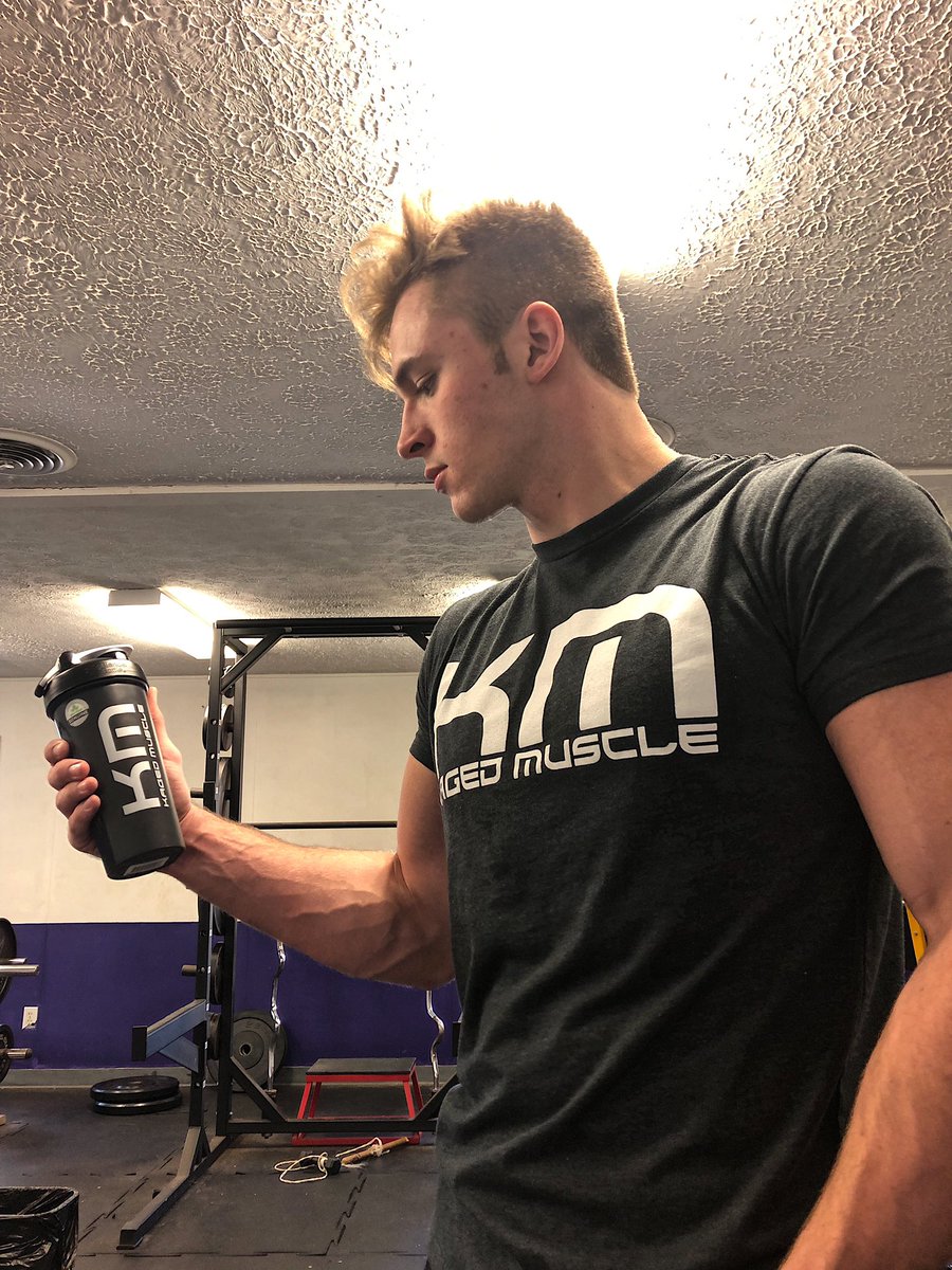 jjsurm's tweet photo. I AM REOPENING MY RECRUITMENT ‼️
6’4 225 TE, RB, DE
CLASS OF ‘23
3⭐️ out of highschool
All-American, All-State
3.8 GPA, Studying Business/Marketing
RT to get me into coach’s contact!
Thanks and God bless! https://t.co/dv30YeJF8j