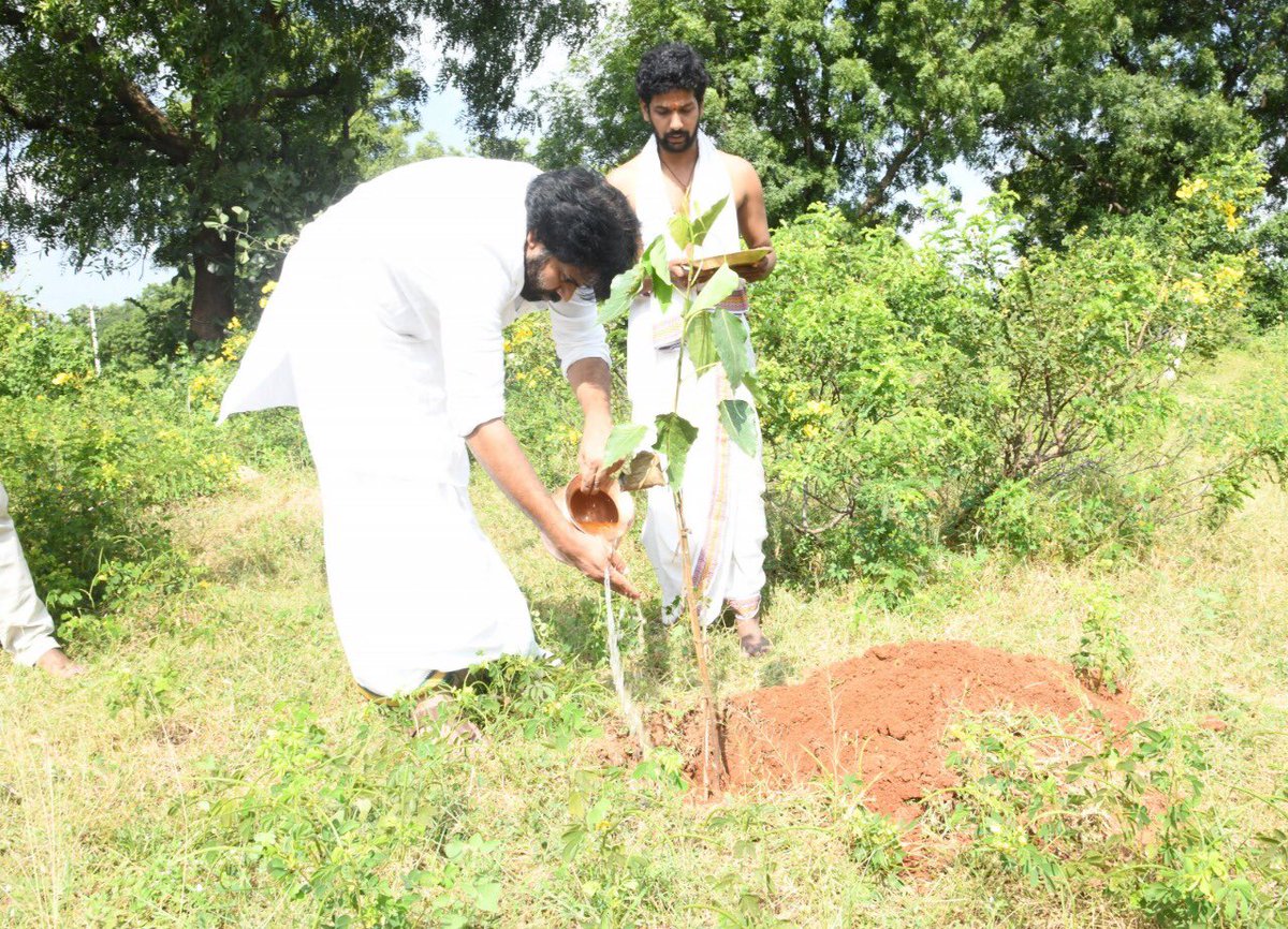 PawanKalyan's tweet photo. Started my ‘Karthika masam vratham’ &amp; also initiated JSP’s ‘Vana Rakshana’ program  from my farm .The intention of this program is to safeguard forests and plantation of trees as said in Puranas and vedas. https://t.co/4OGBGHbFqt
