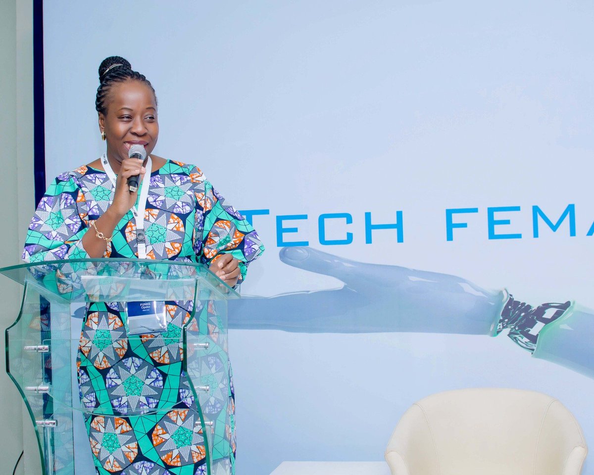 Wimbart's tweet photo. The #TLcomFemaleFounder event is ongoing in the city of #Lagos. Here's a sneak peek of some of our faves - @funkeopeke @OmobolaJohnson @AMuforo @OdunEweniyi @MiisheAddy @IrisShoor
#FemaleFounders #WomenInTech #TLCom https://t.co/Dw87u28pGj