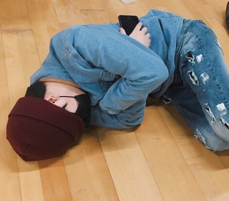 쉬는시간!!! 잠깐 눈 붙이는 도둑....🦹🏻‍♂️