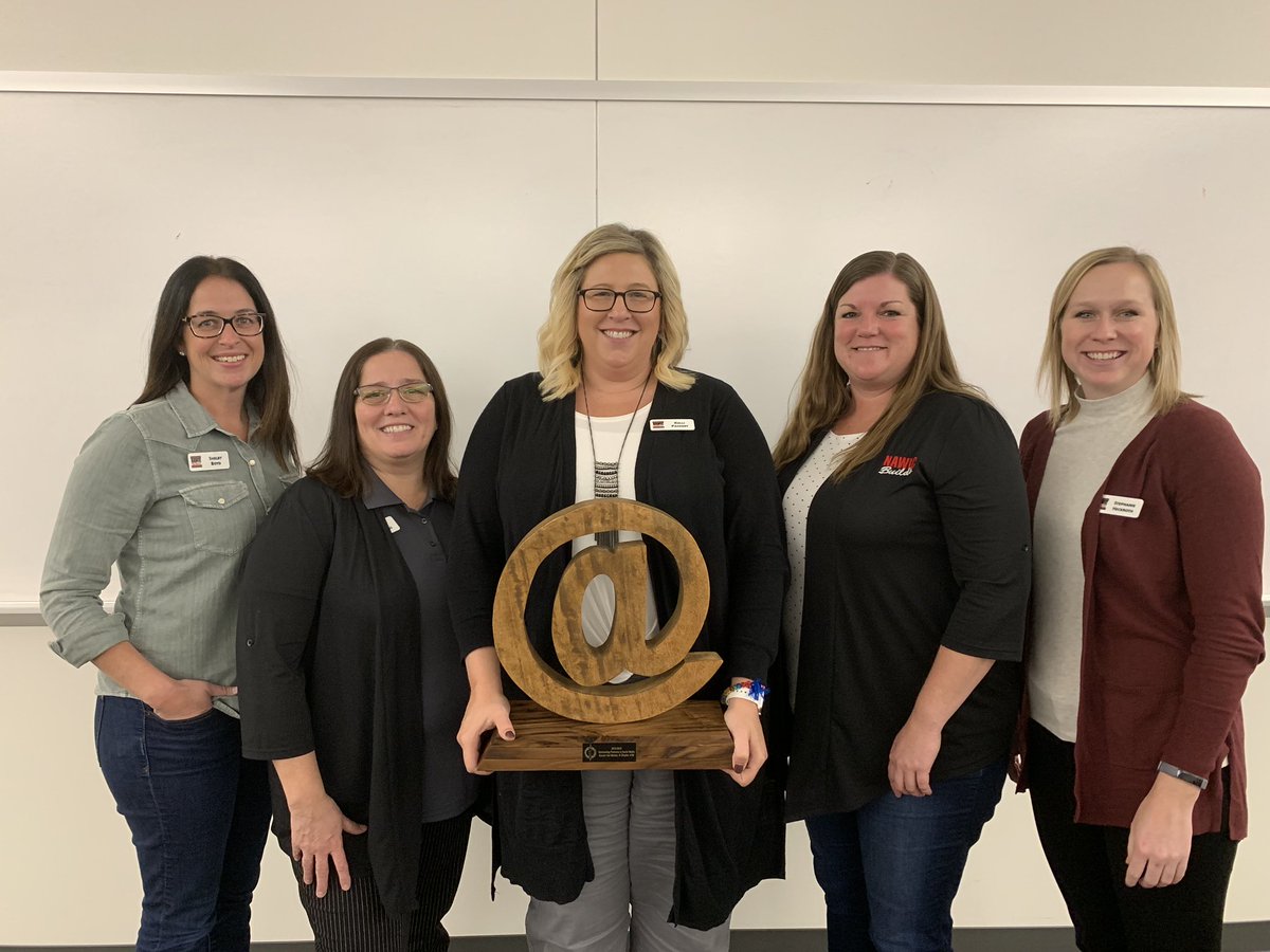 NAWICDesMoines's tweet photo. Congratulations to the Marketing Committee for winning the 2018/2019 "Outstanding Presence in Social Media" award at the Midwest Regional Fall Conference this past weekend. Great work ladies! https://t.co/OCO33WWI8N