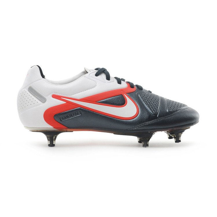 Classic Football Shirts on Twitter: "Nike CTR360 Maestri II, This model of the Maestri II was notably used by Barcelona and Spain playmaker Andreas Iniesta Available here https://t.co/oGFrrppxiM https://t.co/ZhpH5m0U7p" /