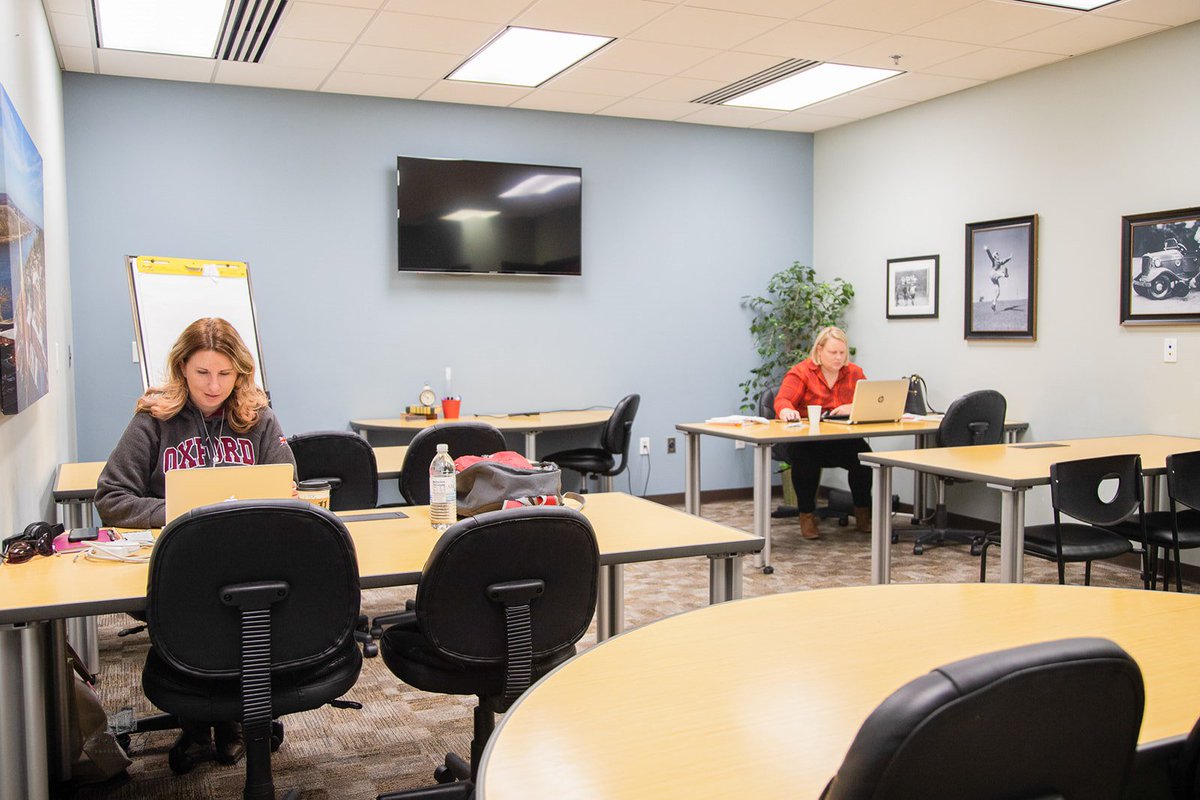 Most people know that Exit 11 is a Coworking space, but what does that mean? Learn more about Coworking and the benefits of working in innovative spaces just like Exit 11 in this article! bit.ly/31Lug5D 

#exit11 #washmo #coworking #membership #walkinandwork #local