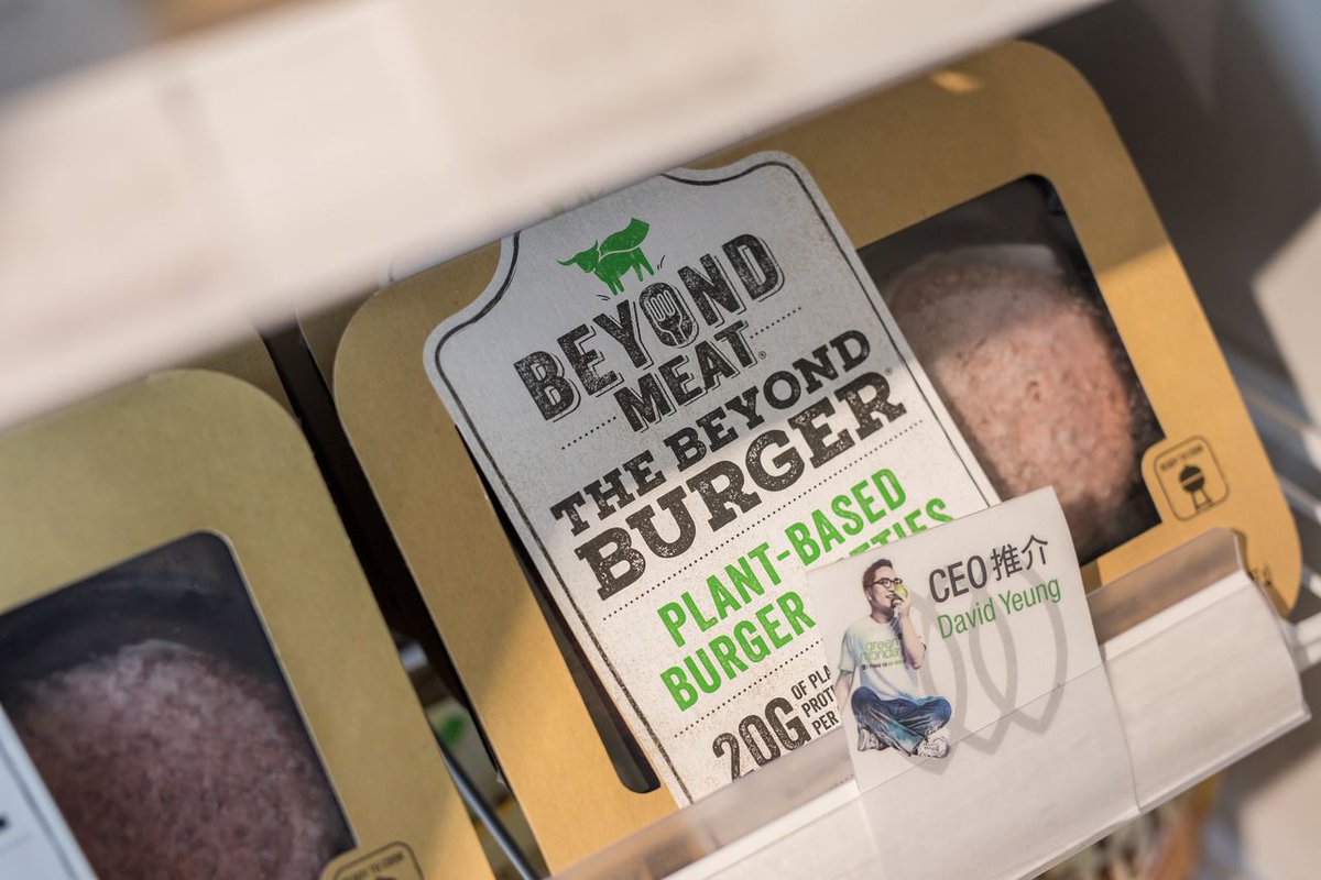 alanj7834's tweet photo. Beyond Meat Books First Profit as Competition Mounts 
 The company is doubling down on marketing the nutritional value and environmentally friendly production of its meat alternatives in the face of growing competition to sell plant-based burgers. 
 https://t.co/J0yUrmwXGy https://t.co/4zAEZCwAuB