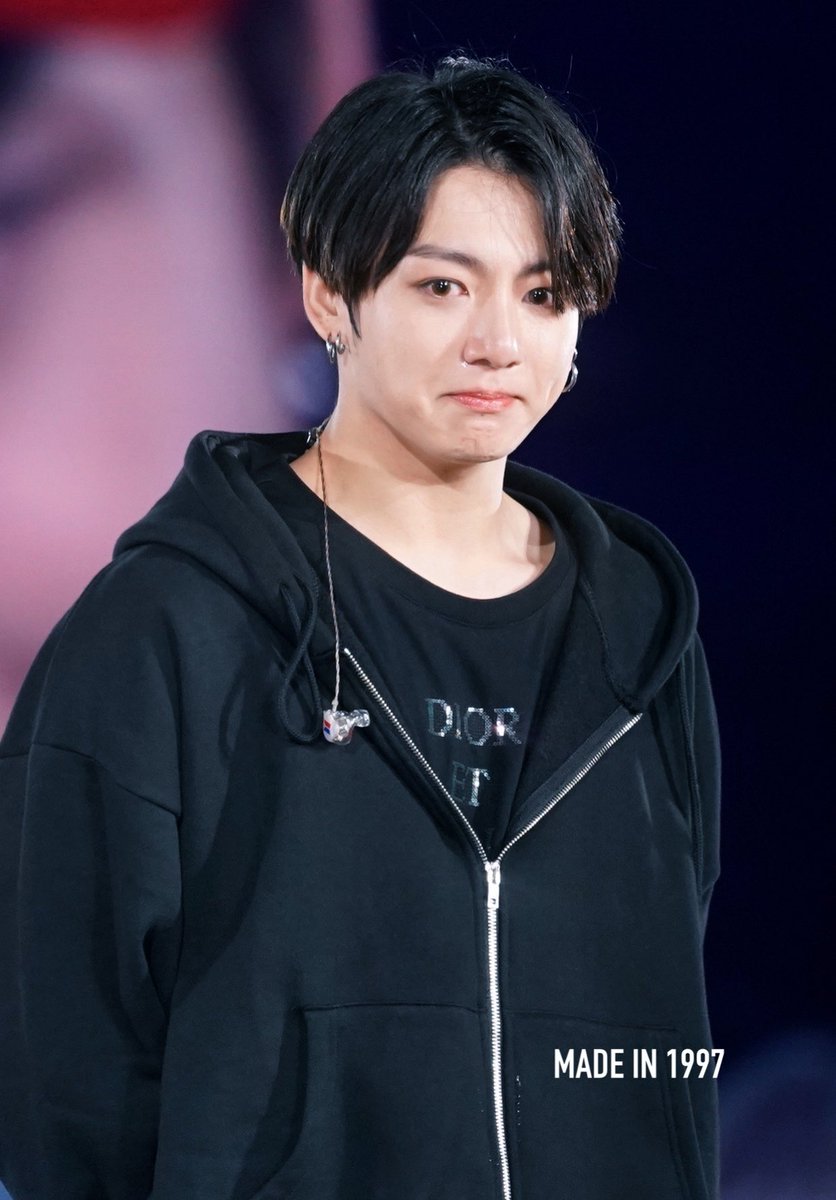 madein1997_jk's tweet photo. 191029 Final #BTS_SY_FINAL #정국 #BTS #JUNGKOOK @BTS_twt 정국아 사랑한다 https://t.co/dIcAY2nnRK