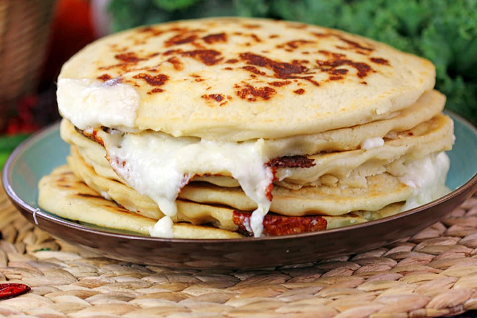 FoodMaky's tweet image. Ricas Pupusas 😋