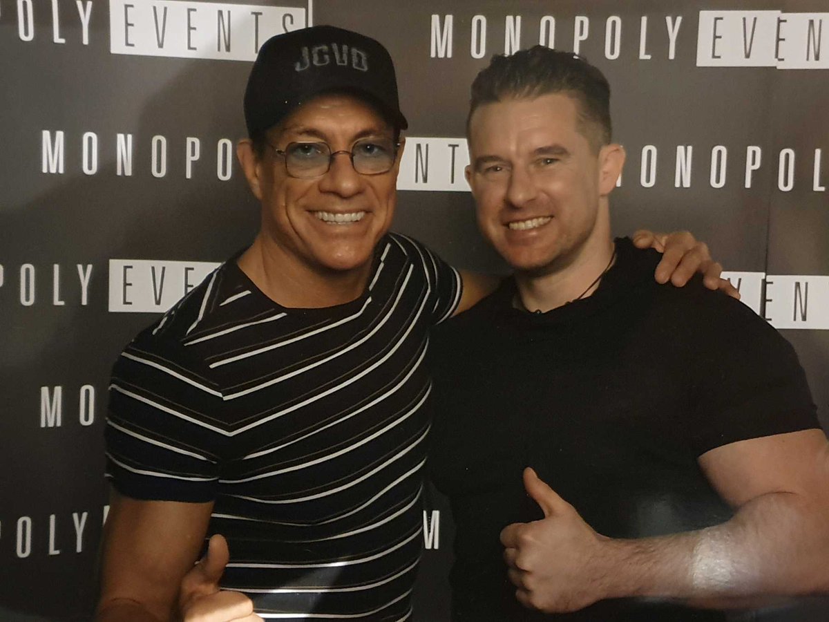 Absolute Honor and a privilege to meet @JCVD
Who was incredibly kind and humble, I couldn't have asked for a better experience. 
My hero growing up and inspiration to start martial arts and bodybuilding.

 #monopolyevents #scotlandcomiccon #martialarts #jeanclaudevandamme