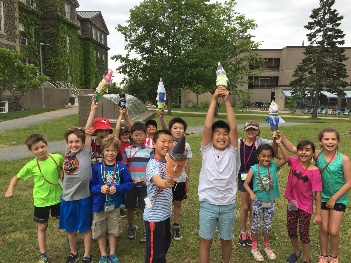 SuperNOVAatDal's tweet image. 🇨🇦 Huge thanks go to Maritimes and Northeast Pipeline for being excellent sponsors in working with us to build young people’s STEM skills so that they are more prepared for their future, as well as what the community needs  #CommunityConnections #STEMsupport #buildingtheirfuture