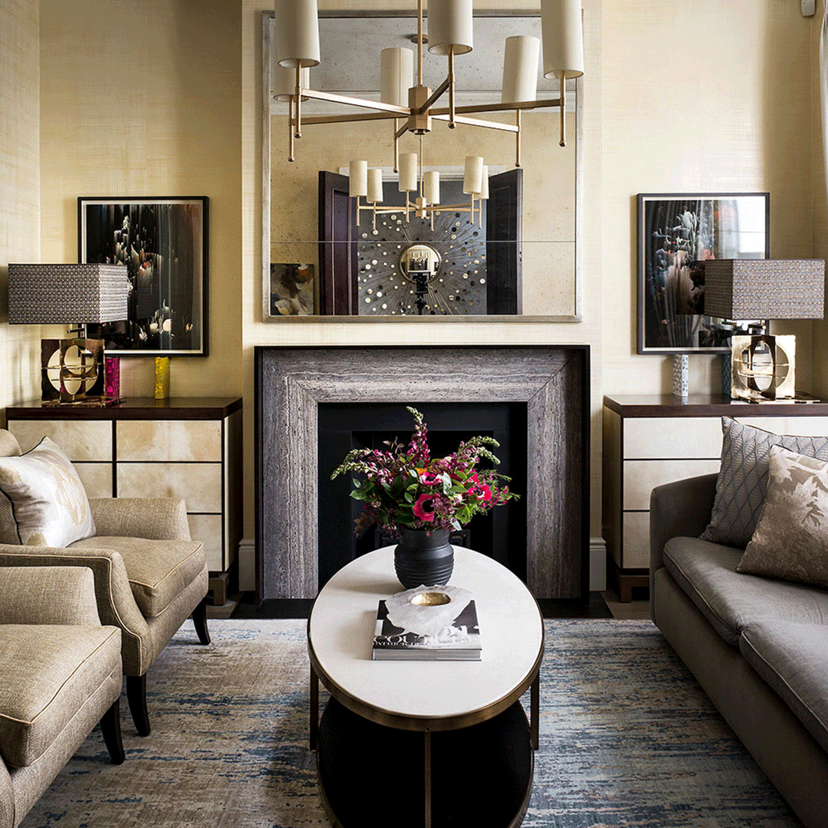 LapicidaLtd's tweet photo. This elegant #Georgian #London #home with a #decorative touch, in Homes & Gardens, features 3 #Lapicida products. A dark #Tuscan vein cut #travertine #fire surround, honed Jura mixed #limestone #floor and Windhurst #marble #walls. Photo: Paul Raeside. https://t.co/3nrbbsu2jB https://t.co/tuemMUCm9L