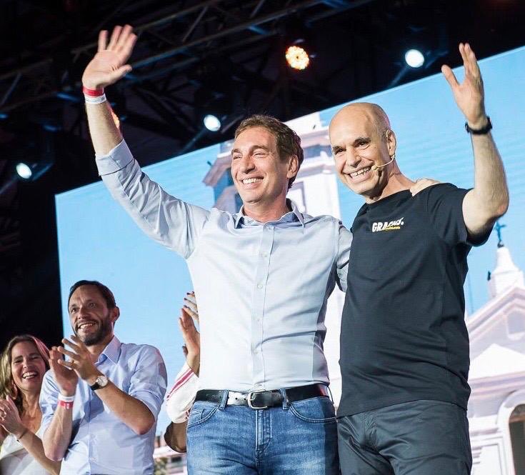 diegosantilli's tweet photo. ¡Feliz cumple, @horaciorlarreta! Para mí es un orgullo enorme compartir este y todos los días trabajando al lado tuyo para mejorar la vida de los vecinos, y haciendo de Buenos Aires un mejor lugar para vivir. https://t.co/uq2bzPXsCd