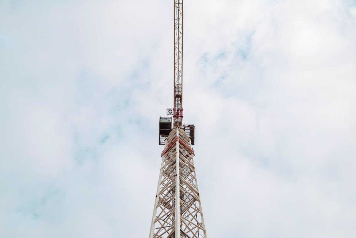 bandkbuild's tweet photo. Its #towercranetuesday again so here’s a couple on site in the West Midlands, Terex Comedil CTT202-10’s by #SelectPlant #webuild #loveconstruction https://t.co/cyDSwK1Odq